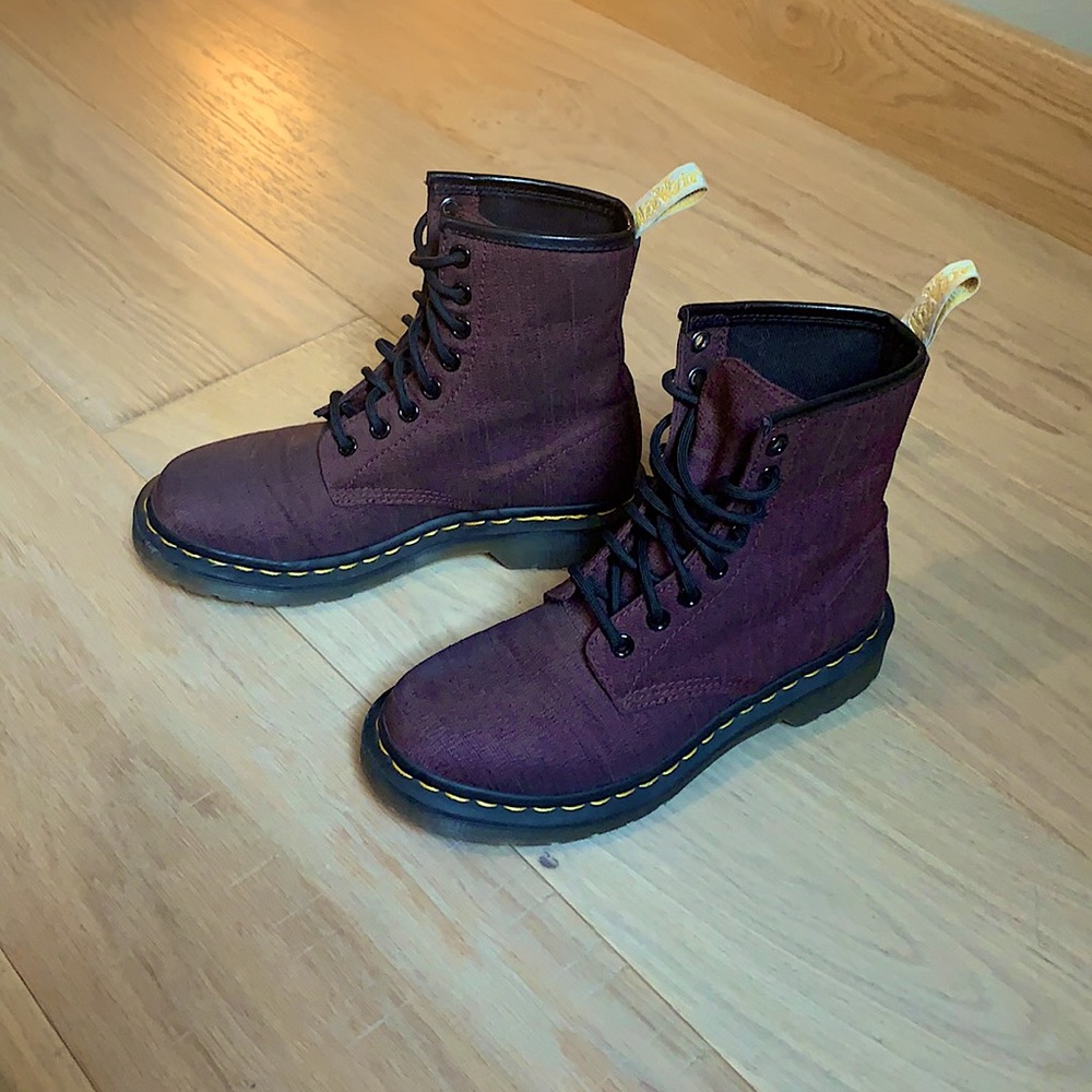 ❤️‍🔥 dr. / doc marten’s vegan castel cherry boot